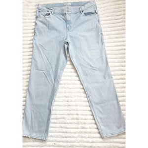 Abercrombie & Fitch The 90s’ Straight Low Rise Jeans Light Wash 34 Waist